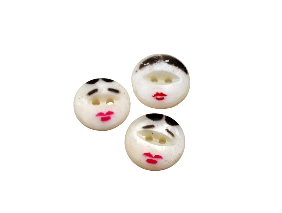 Mother Of Pearl Buttons <br> 1//4 Pound For