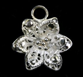 Sterling Silver flower pendants  13mm  12 pieces for