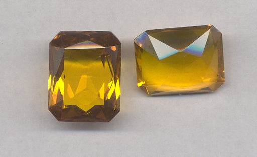 Octagon 25 x 20mm Topaz (Unfoiled)  10 pieces for